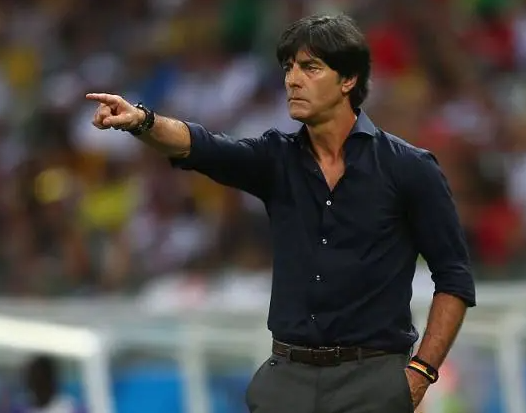 西亚卡姆新星问鼎冠军表现惊艳，德国队未来可期！